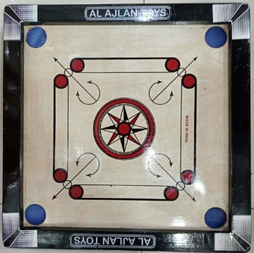 صورة طاولة كيرم ( عدة مقاسات )