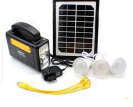 صورة لوح طوارئ يعمل بالطاقة الشمسية