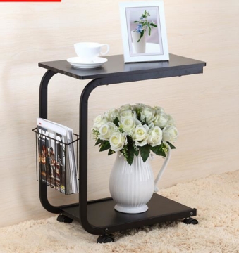 Picture of Coffee table several sides with wheels