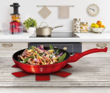 Picture of BH Frypan 28 cm  Burgundy 